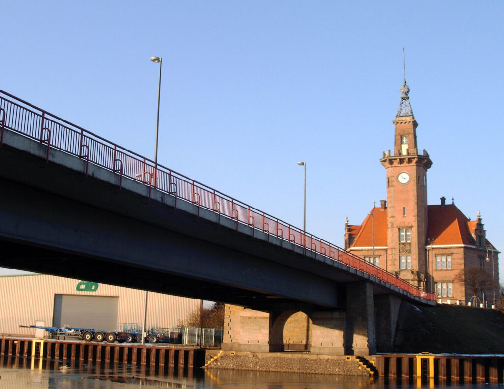 Das alte Hafenamt in Dortmund Bild: Dortmunder Hafen AG / Strotkamp