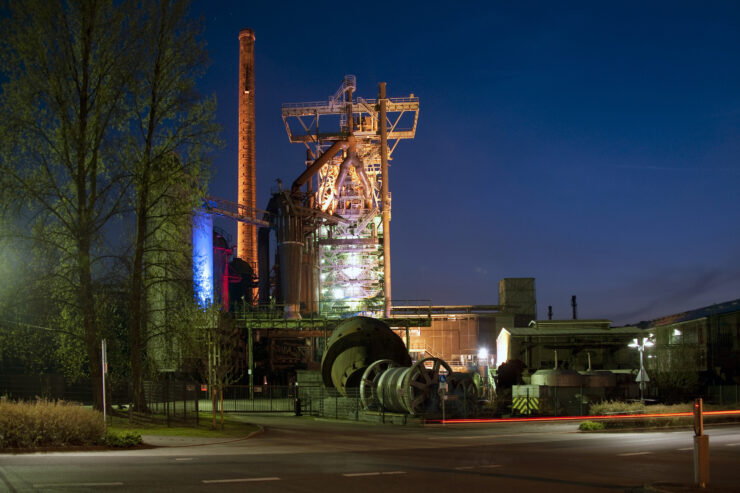 Beleuchteter Hochofen Bild: LWL-Museen für Industriekultur / Annette Hudemann