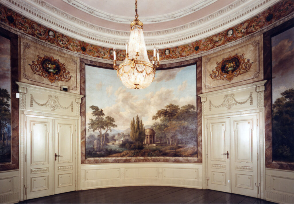 Im ersten Stock des Herrenhauses erwartet den Besucher der repräsentative Höhepunkt der Residenz: der Gartensaal.
Bild: LVR-Industriemuseum