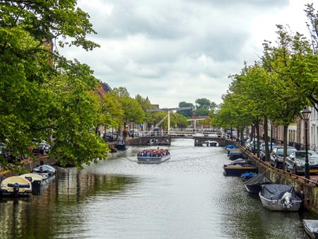 Grachten in der Stadt Alkmaar, Foto: ruhr-guide