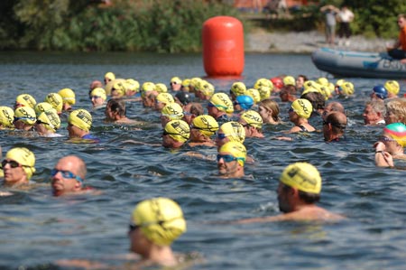 Triathlon am Elfrather See, Foto: Stadt Krefeld, Fachbereich Presse und Kommunikation