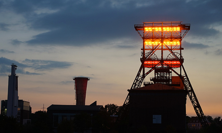 Die Lichtinstallation Consol Gelb von Günther Dohr, Foto: Stadt Gelsenkirchen