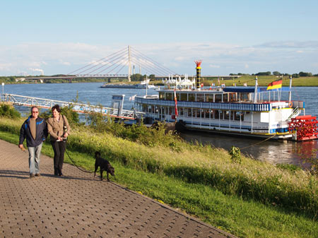 Rheinpromenade, Foto: Jürgen Bosmann