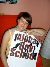 Viki aus Bochum ist der größte Alpha Boy School Fan