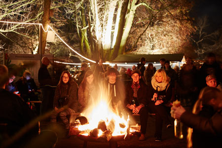 Feuerlager beim Lichter-Weihnachtsmarkt, Foto: Kathrin Menke