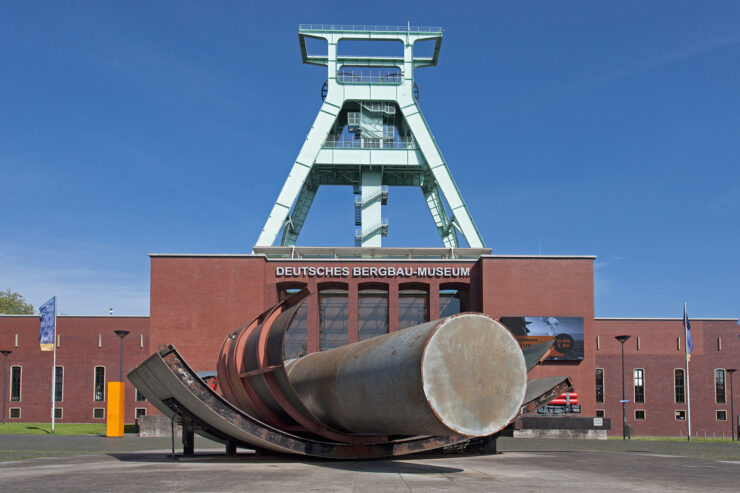 Außenansicht Deutsches Bergbau-Museum Bochum Bild: Karlheinz Jardner