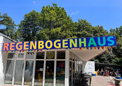 Das Regenbogenhaus im Westfalenpark bietet für Familien ein buntes Osterferienprogramm an