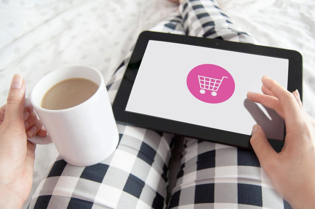 Online-Shop, einfach von zu Hause bestellen, Foto: pixabay, justynafaliszek
